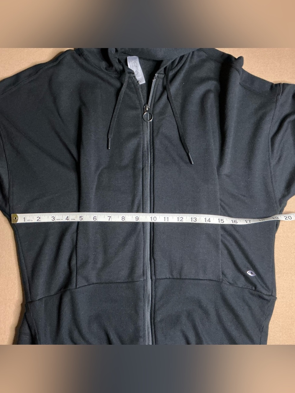 Two piece shorts and hoodie jacket set - Picture 4 of 8